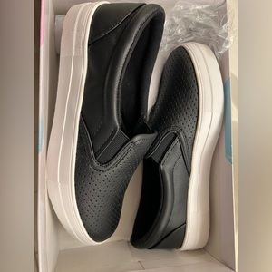 New in box got wrong size and did not fit